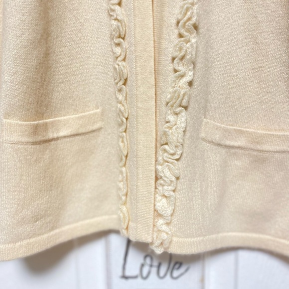 LORD & TAYLOR VINTAGE Cream 100% Cashmere Cardigan- Size Medium - Picture 4 of 11